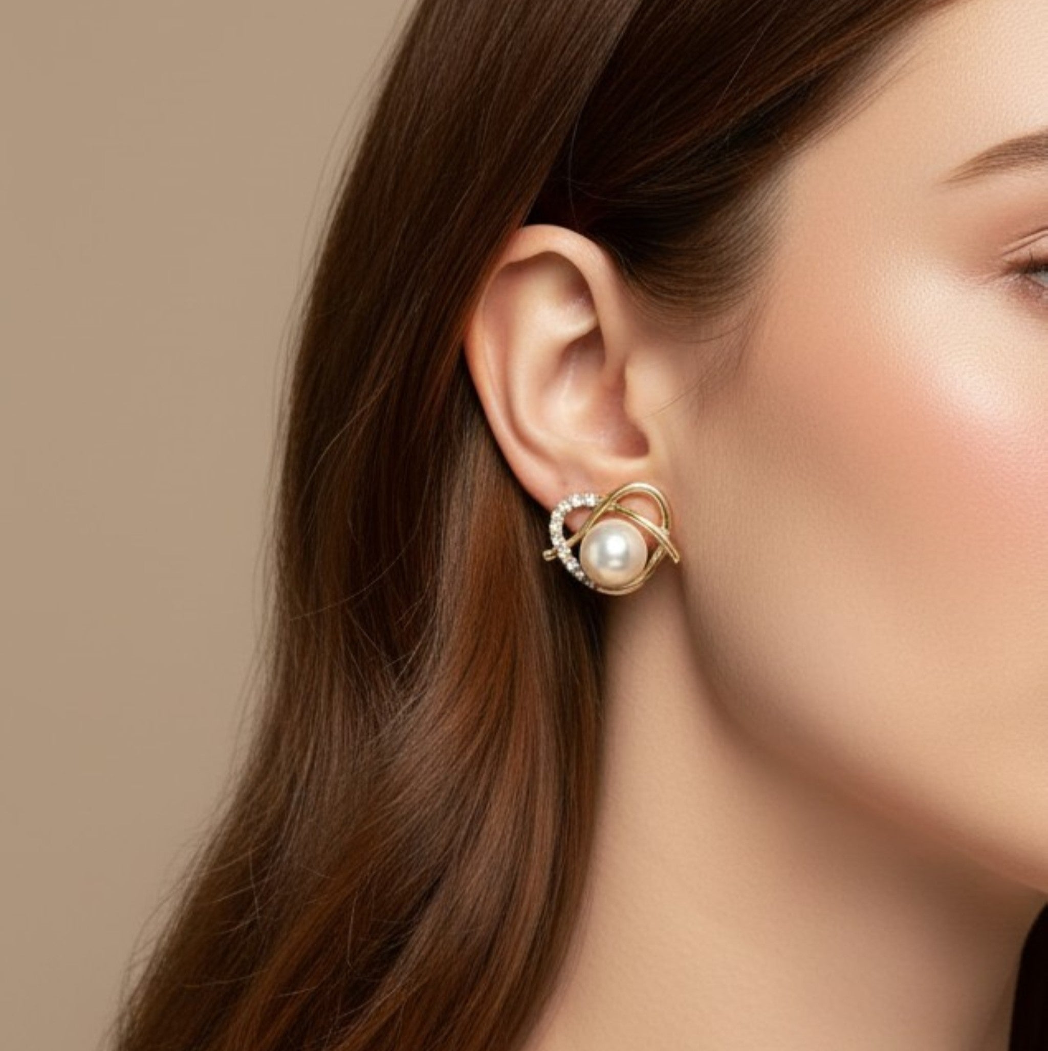 Ivory Pearl Stud Earring