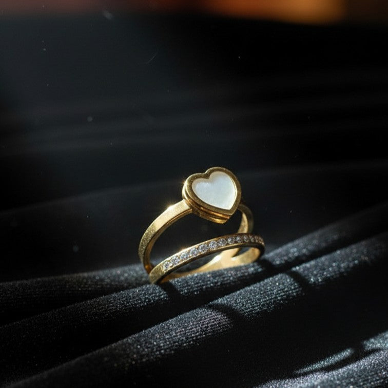 The Elara Heart Ring